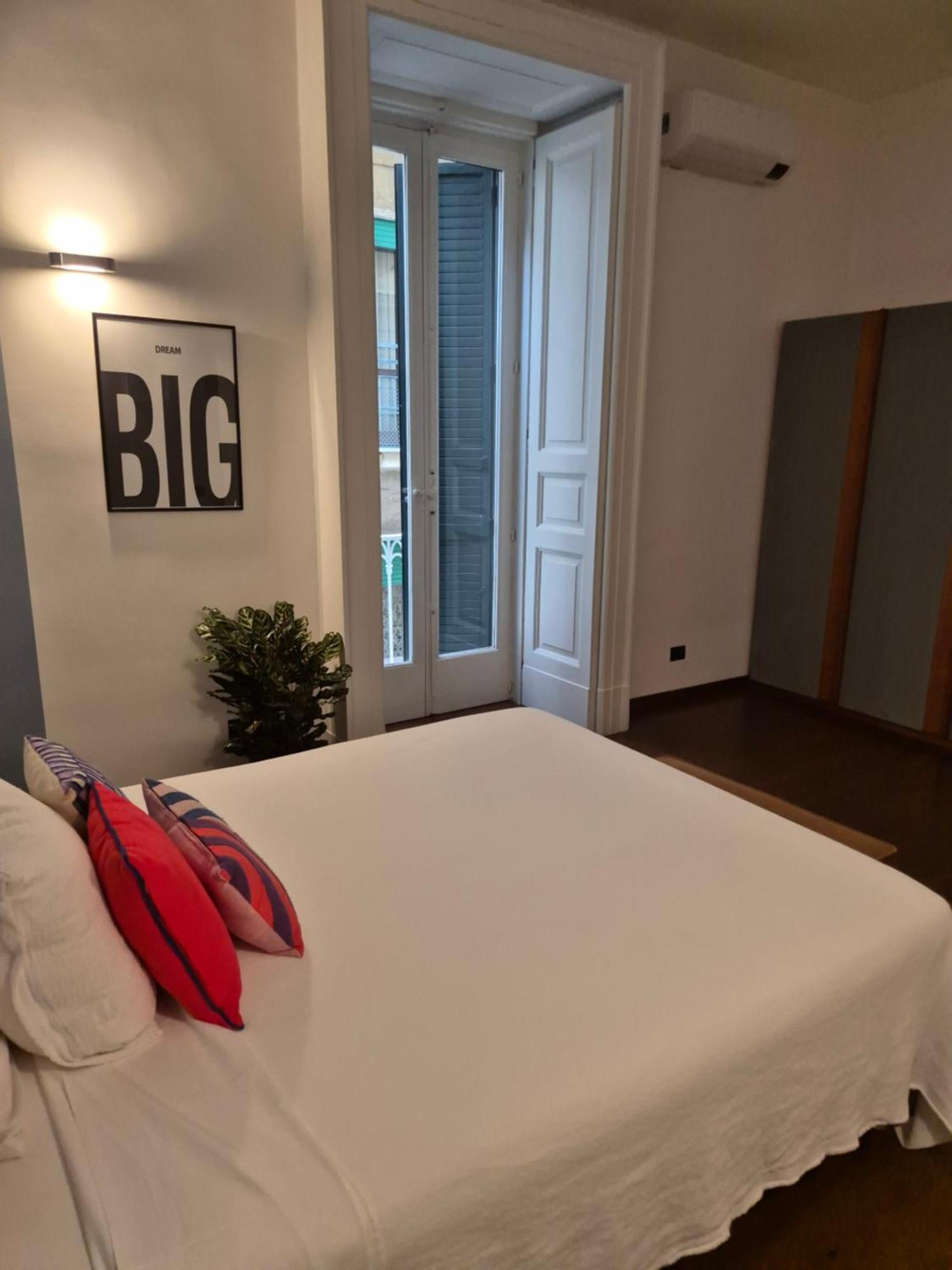 Modern Hospitality Naples Exclusive Stay מראה חיצוני תמונה