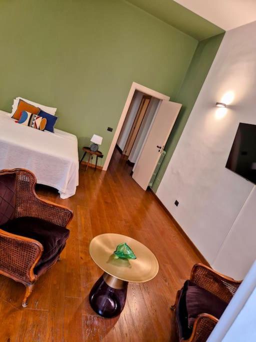 Modern Hospitality Naples Exclusive Stay מראה חיצוני תמונה